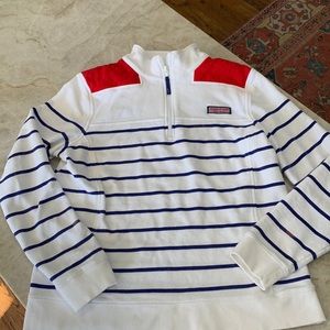 Vineyard vines top